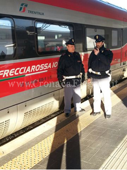 Ruba borsa a turista in stazione: preso grazie alle telecamere