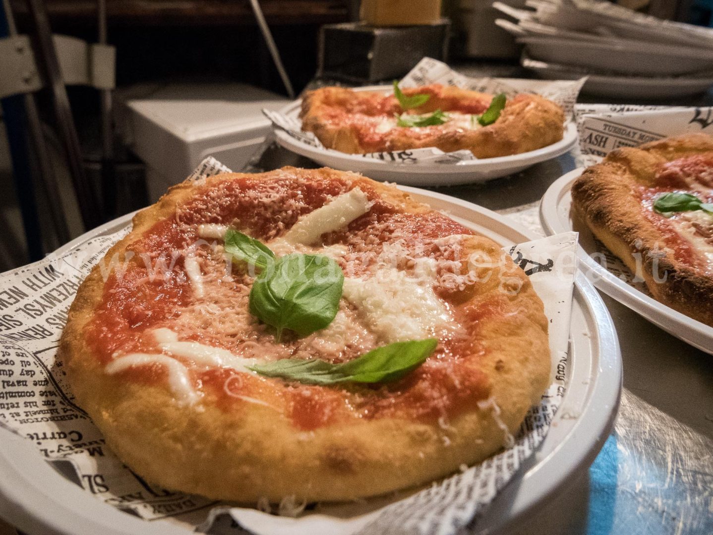 POZZUOLI/ “Street Food” a via Napoli: è stato un successo – LE FOTO