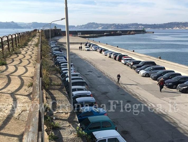 POZZUOLI/ Nuovi posti auto, ampliato il parcheggio del Molo Caligoliano