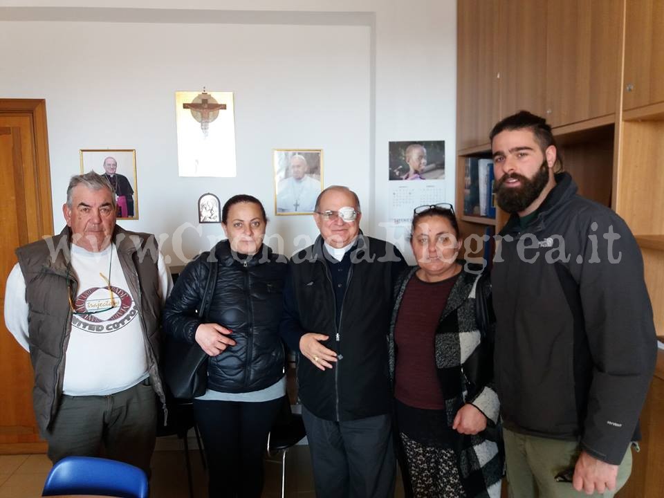 POZZUOLI/ Il Vescovo incontra gli sfollati «Farò tutto quello che posso per voi»