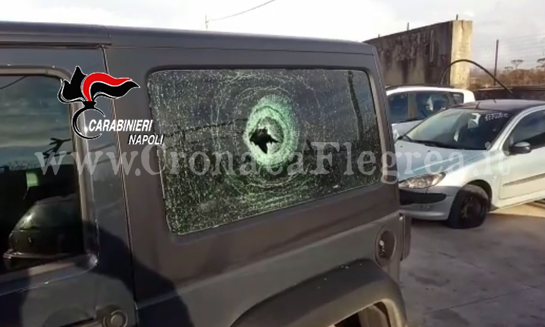 A Varcaturo spari contro la jeep guidata da un 40enne: carabinieri fermano giovane