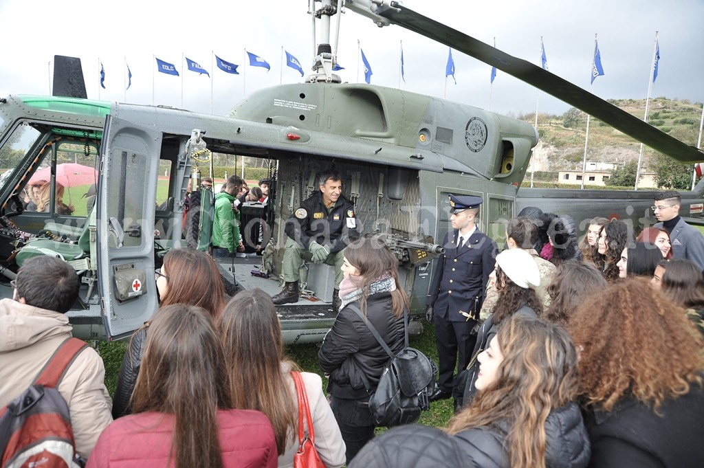 POZZUOLI/ Affluenza record all’Open Day dell’Accademia Aeronautica – LE FOTO