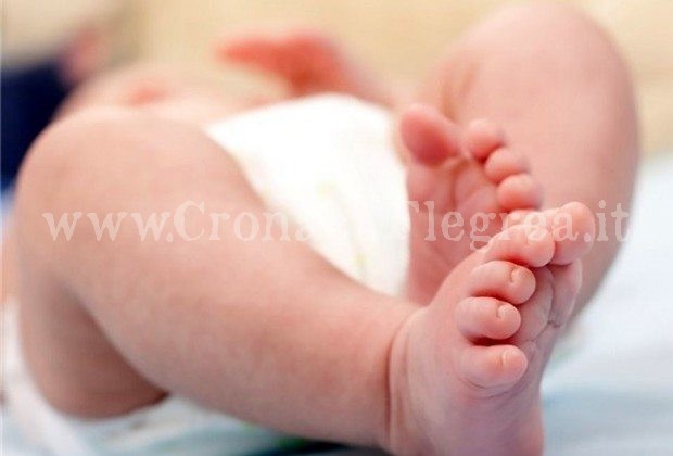 POZZUOLI/ Soffocata da un rigurgito: neonata di Monterusciello muore in ospedale