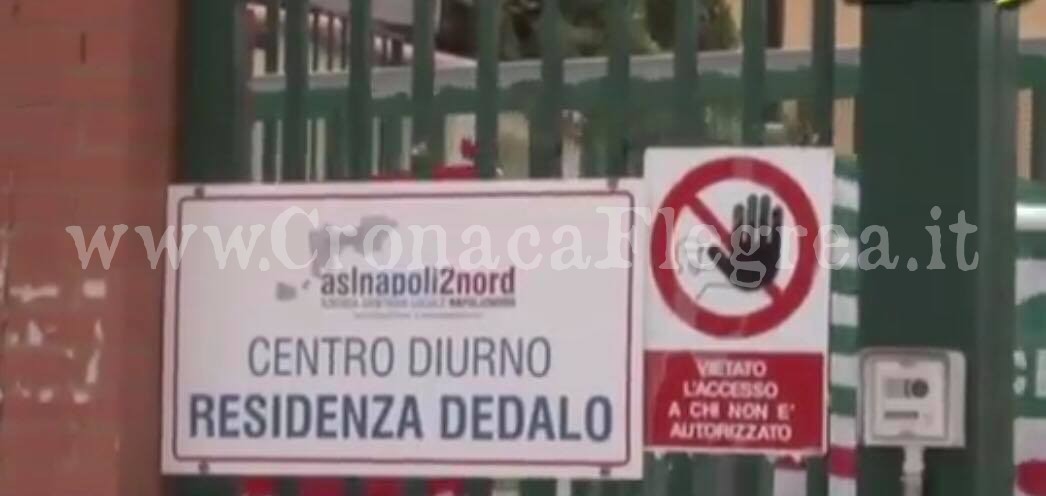 POZZUOLI/ Licenziamenti, i lavoratori del gruppo Serapide in protesta davanti a Palazzo Santa Lucia