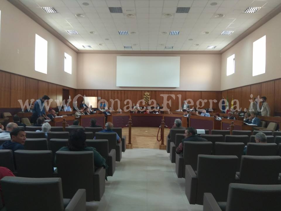 POZZUOLI/ Giovedì si torna in aula: nuova seduta del consiglio comunale