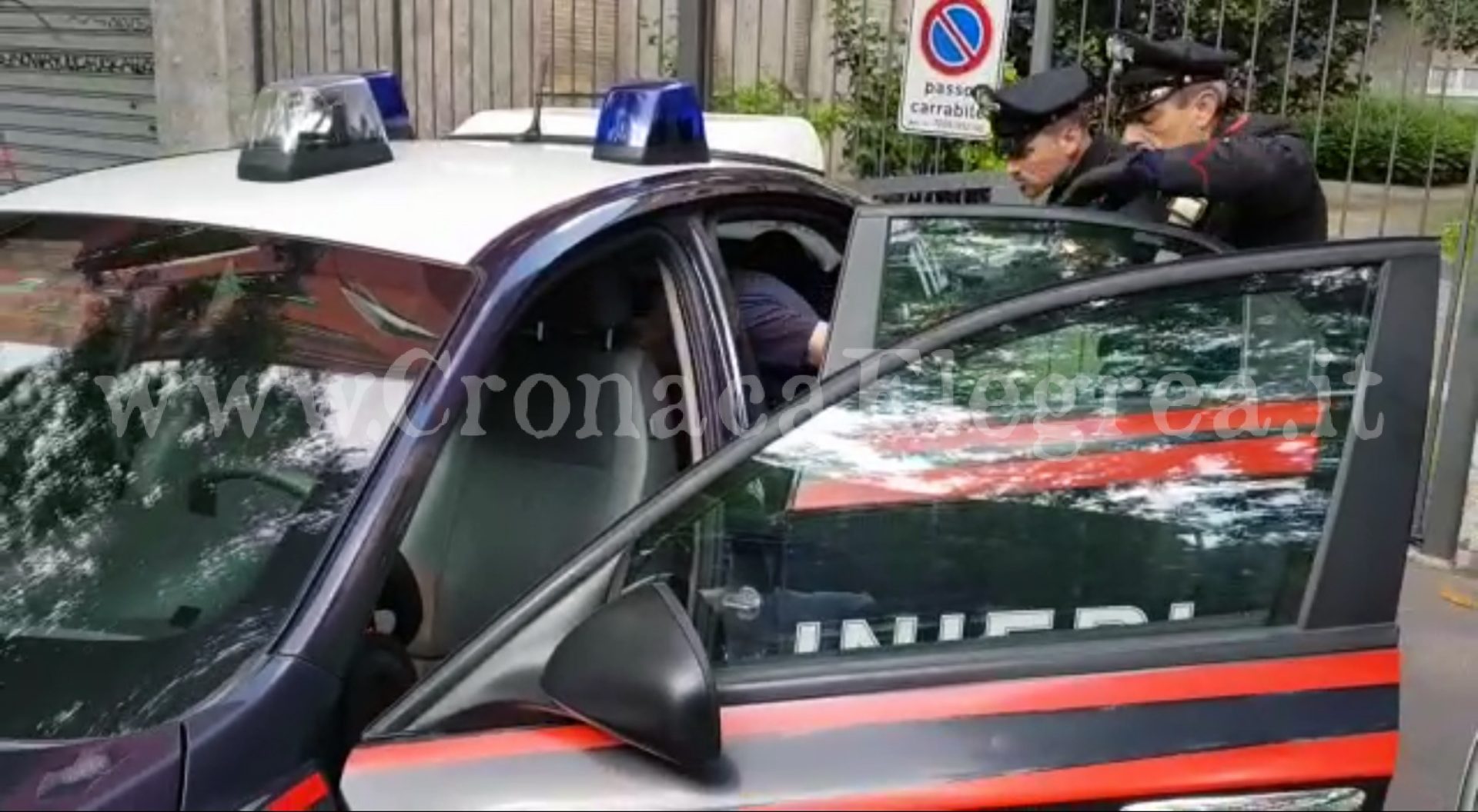 QUARTO/ Sorpreso a rubare un’auto, colpisce il proprietario con un cacciavite: arrestato