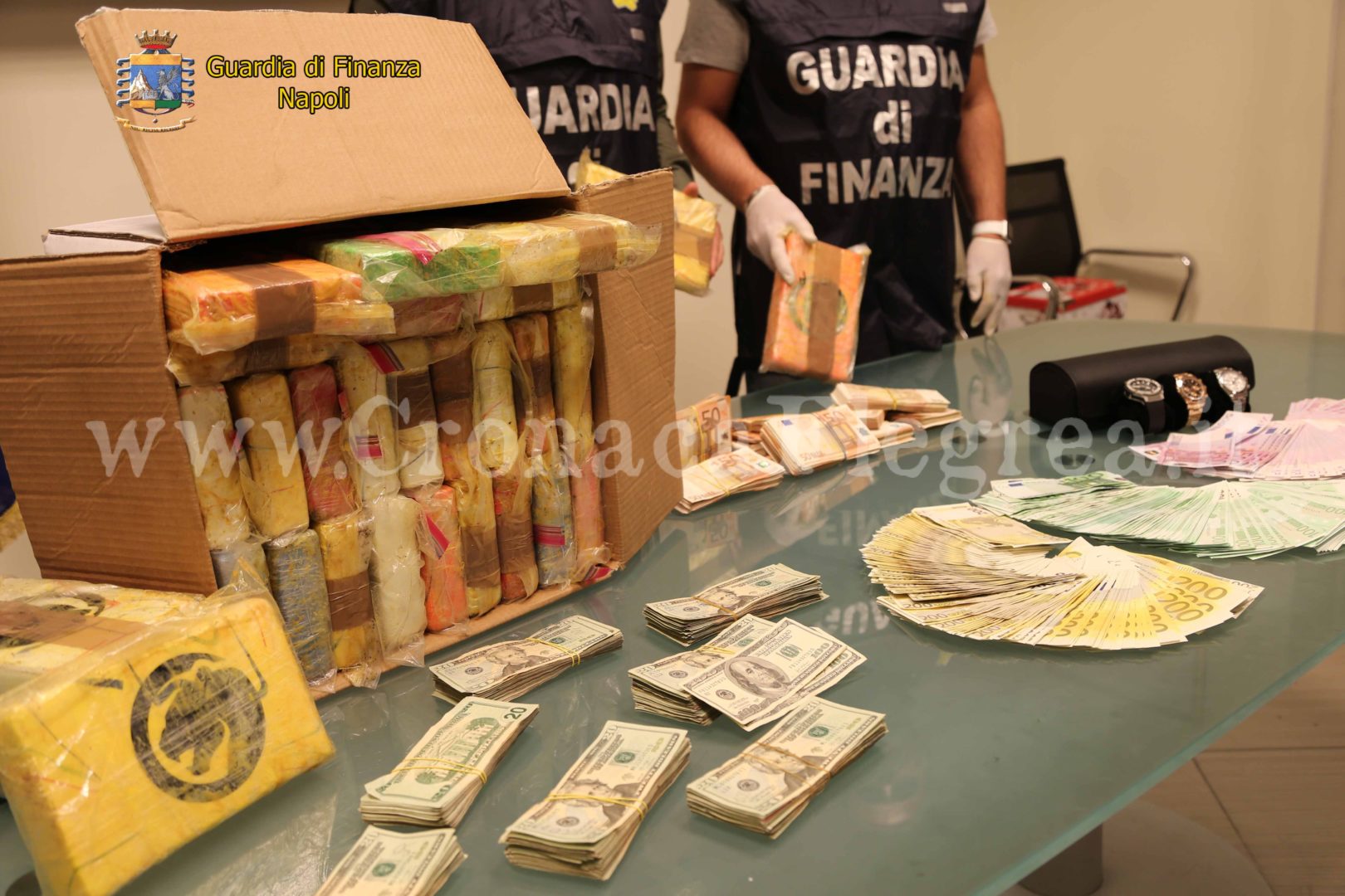 POZZUOLI/ Viaggia con 33 chili di cocaina: scoperto ed arrestato dalla Finanza
