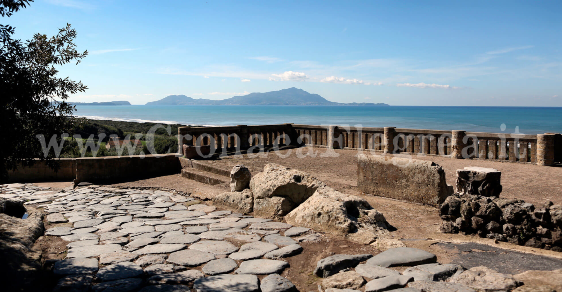 BACOLI/ Yoga nell’acropoli degli scavi di Cuma