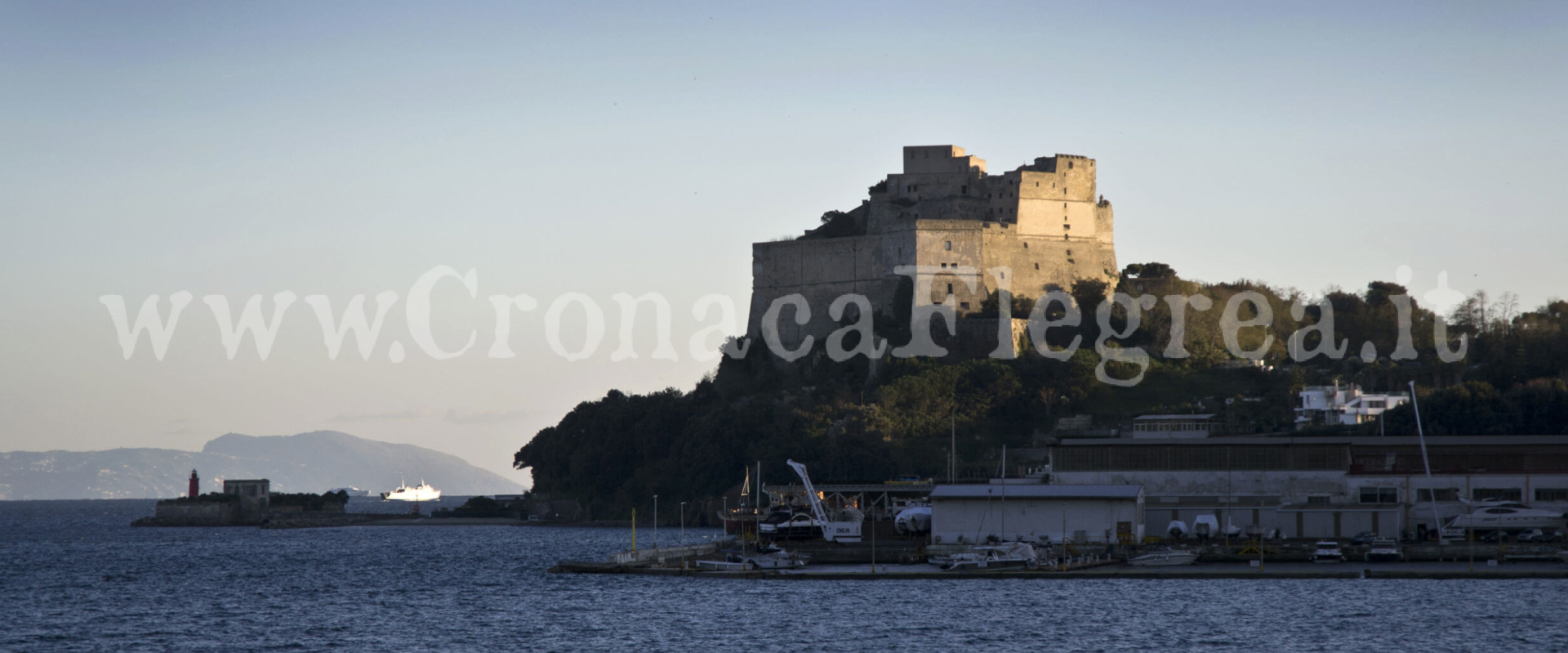 Maltempo, stop alle visite al Castello di Baia e agli Scavi di Cuma