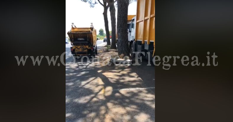 POZZUOLI/ Puzza e percolato in strada: il trasbordo della “De Vizia” che inquina e indigna – IL VIDEO