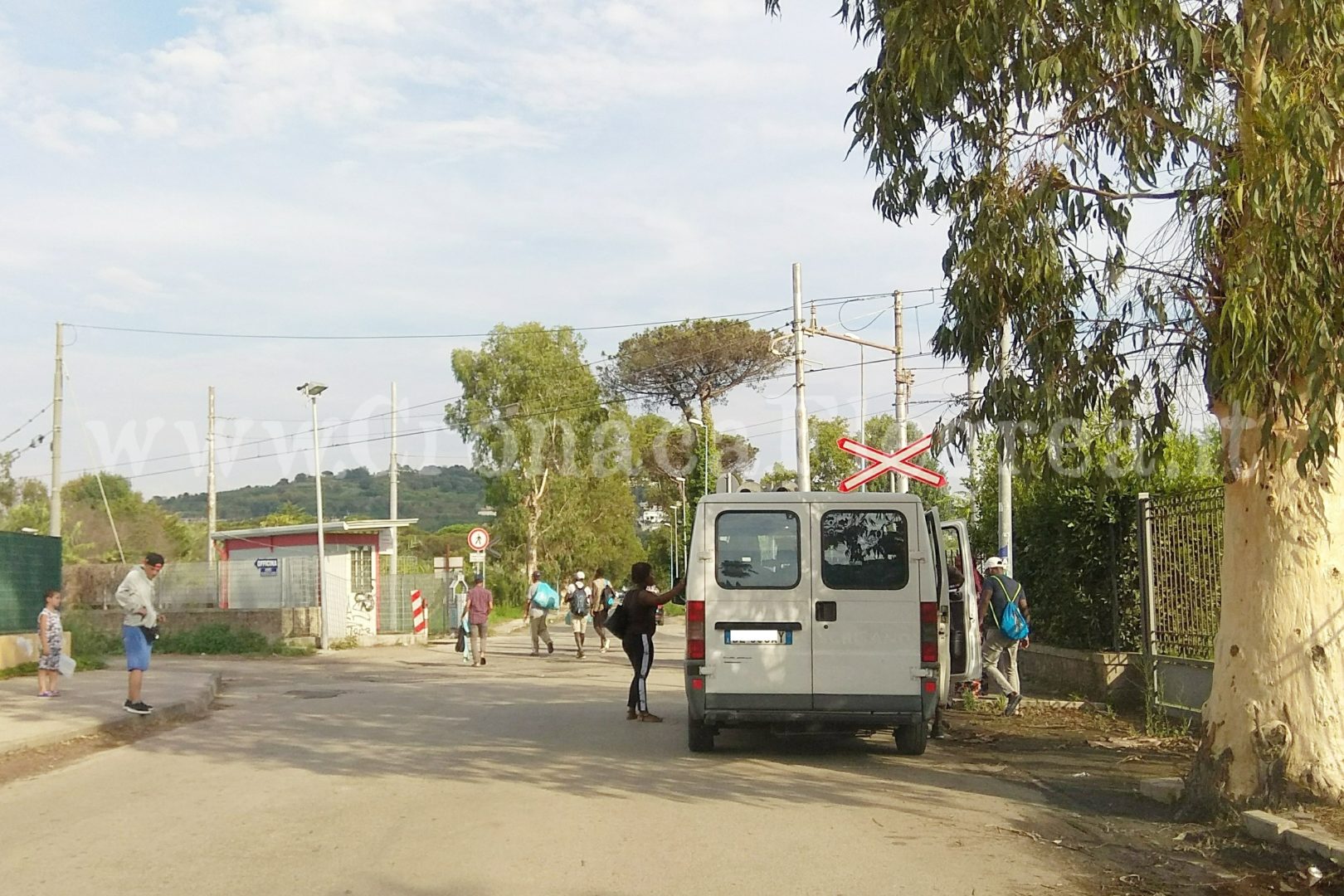 IL REPORTAGE/ Pozzuoli-Castel Volturno: la rotta dei disperati sui bus illegali