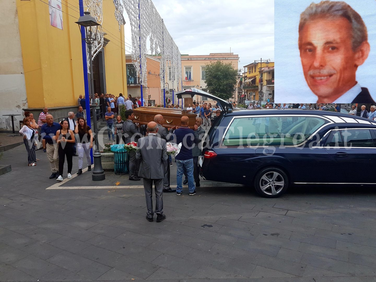 QUARTO/ Guardia giurata aggredita in Cumana, l’ultimo saluto a Gennaro Schiano