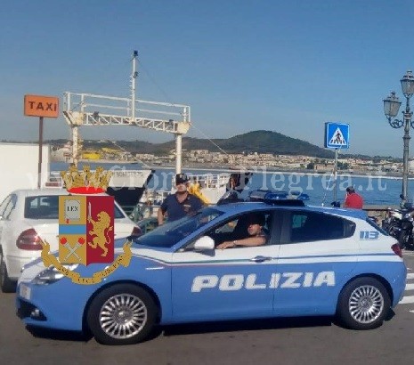 Arrestato per tentata estorsione, torna a fare il parcheggiatore: espulso da Pozzuoli