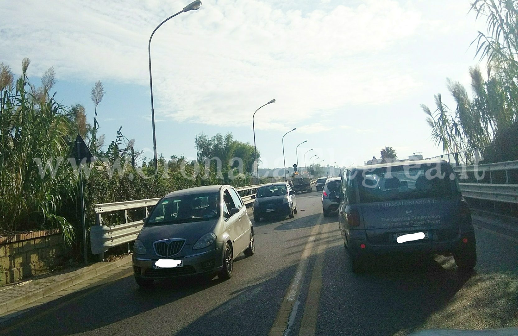 POZZUOLI/ Maxi incidente sulla variante Copin: sei auto coinvolte
