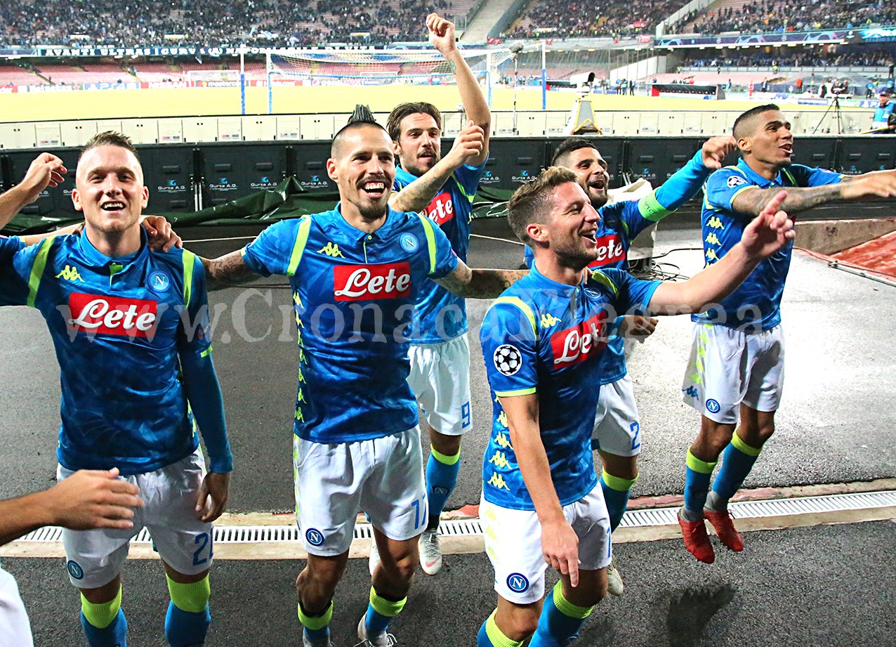 SPAZIO NAPOLI/ Dagli spalti al campo: le immagini di Napoli-Liverpool