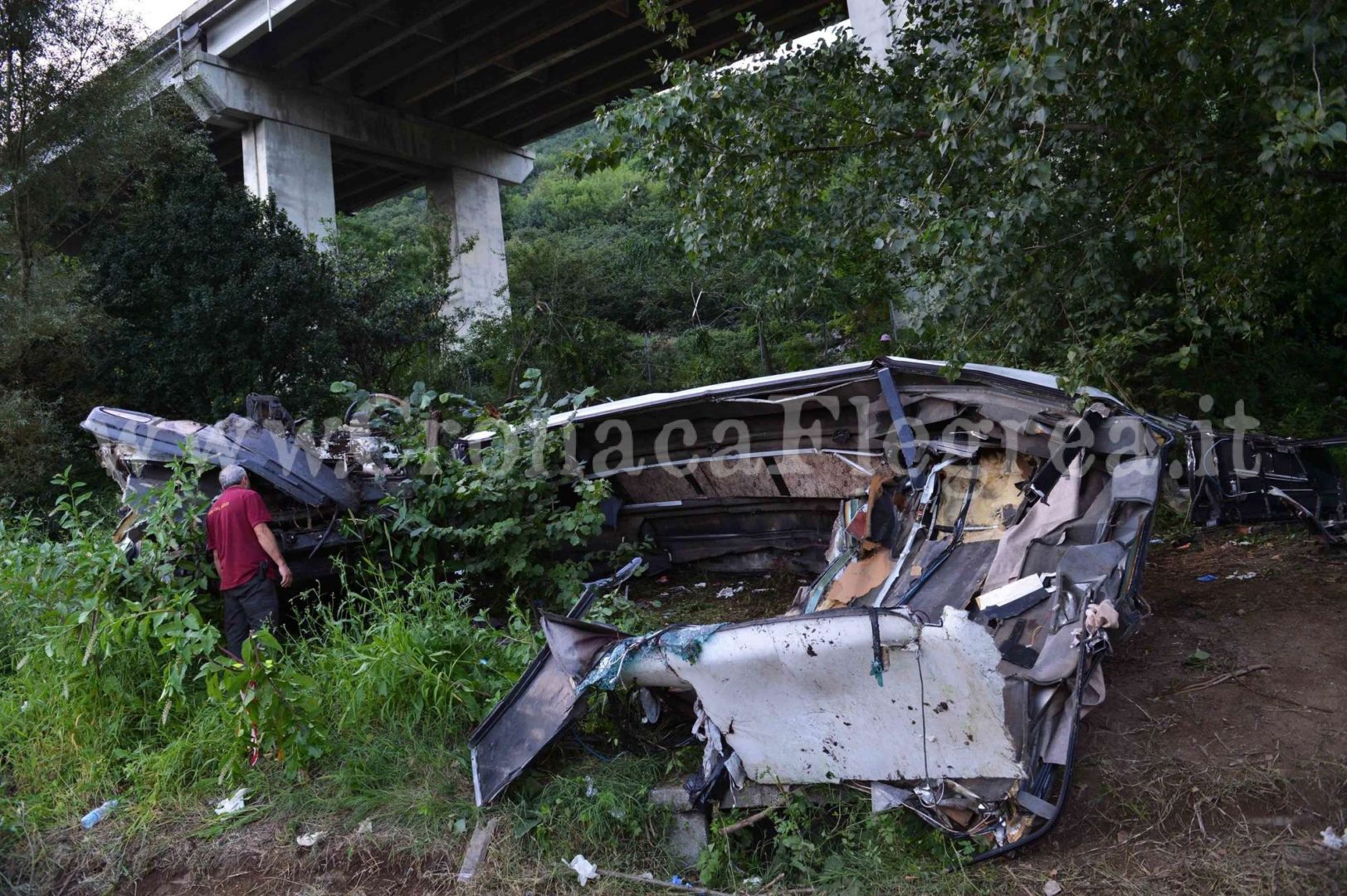 POZZUOLI/ Strage di Monteforte Irpino, chiesti 12 anni per il proprietario del bus