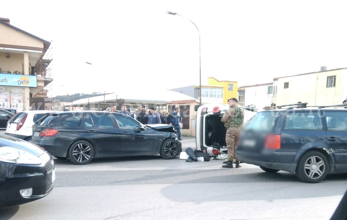 QUARTO/ Paura in via Masullo, si ribalta un’auto: nessun ferito