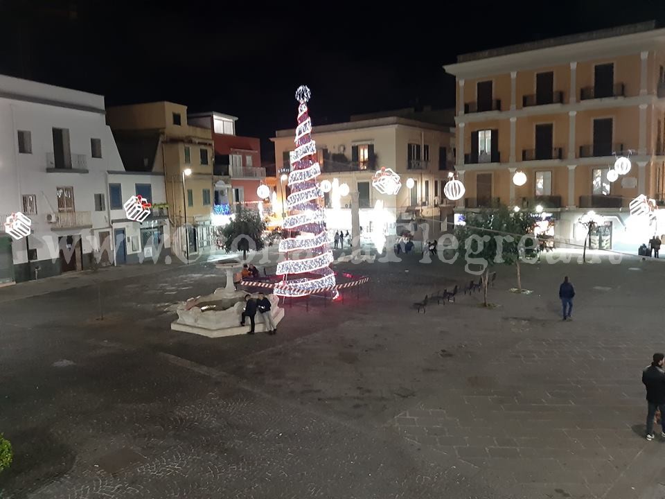 POZZUOLI/ Eventi natalizi, che pasticcio: l’amministrazione Figliolia fa flop anche con la comunicazione