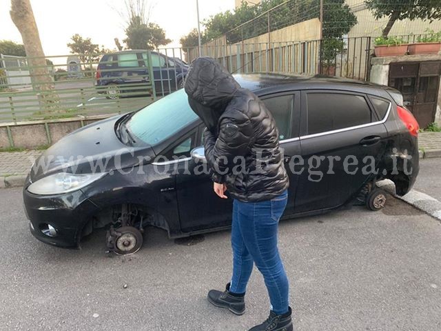 POZZUOLI/ Ladri di ruote scatenati: ancora furti a Monterusciello – LE FOTO