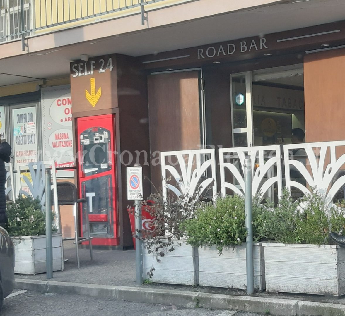 POZZUOLI/ Rapina a mano armata al “Road Bar” di Arco Felice