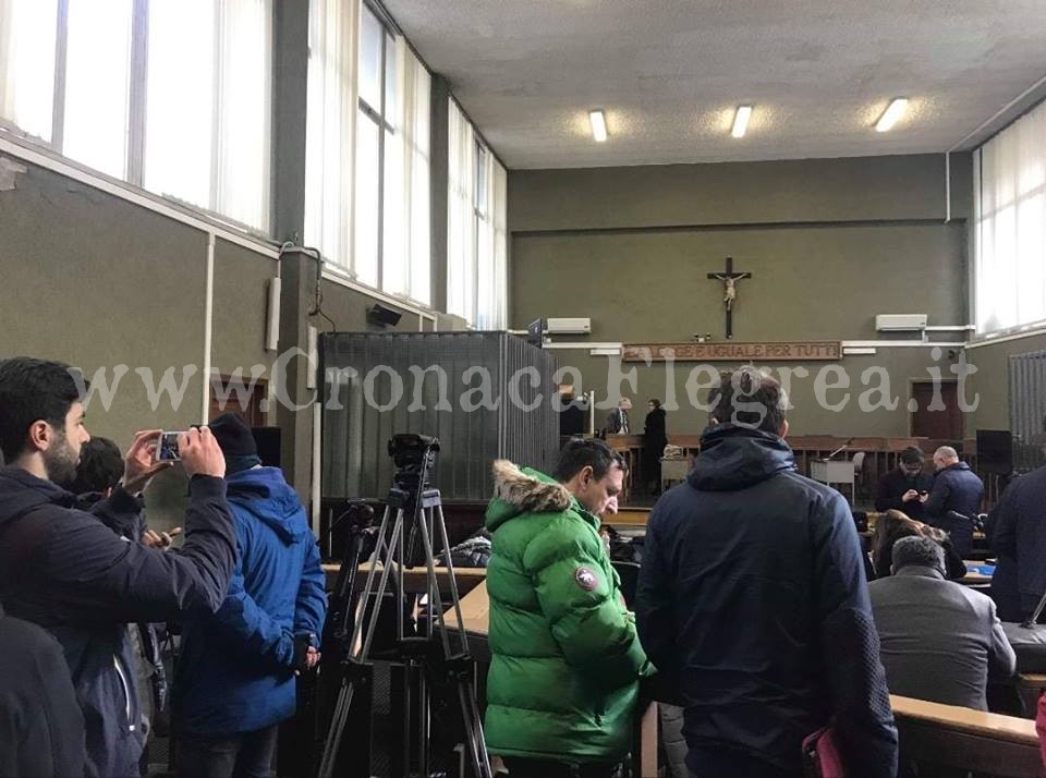 POZZUOLI/ Strage del bus, parenti in tribunale: “Giustizia per i nostri cari”