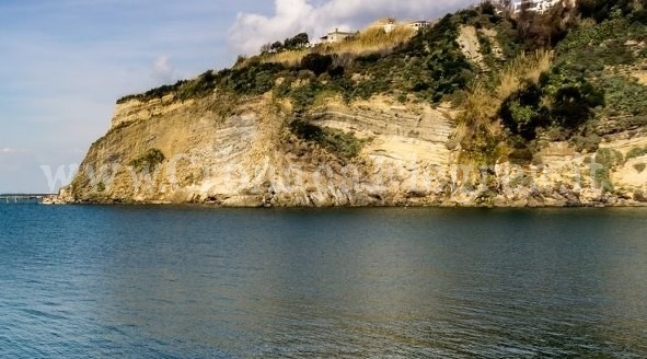 MONTE DI PROCIDA/ Parte la messa in sicurezza dei costoni ad Acquamorta