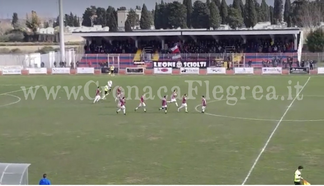 CALCIO/ Puteolana KO tra le proteste