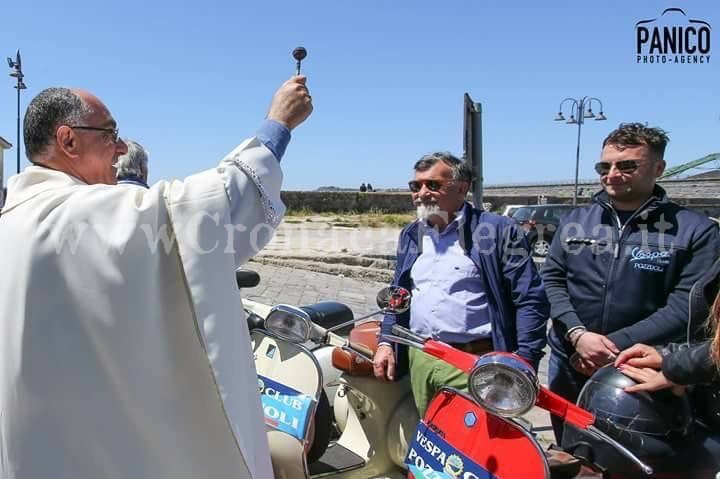 POZZUOLI/ Dopo gli incidenti scatta la benedizione a moto, caschi e conducenti