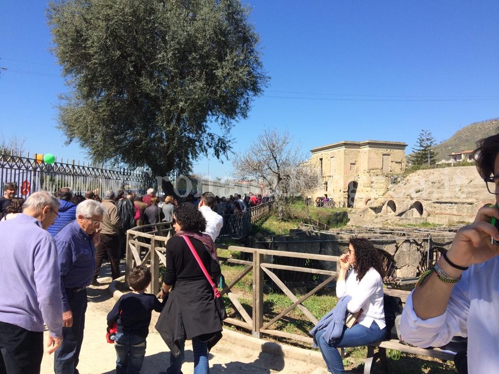 Giornate FAI, studenti fanno da ciceroni a Pozzuoli – LE FOTO