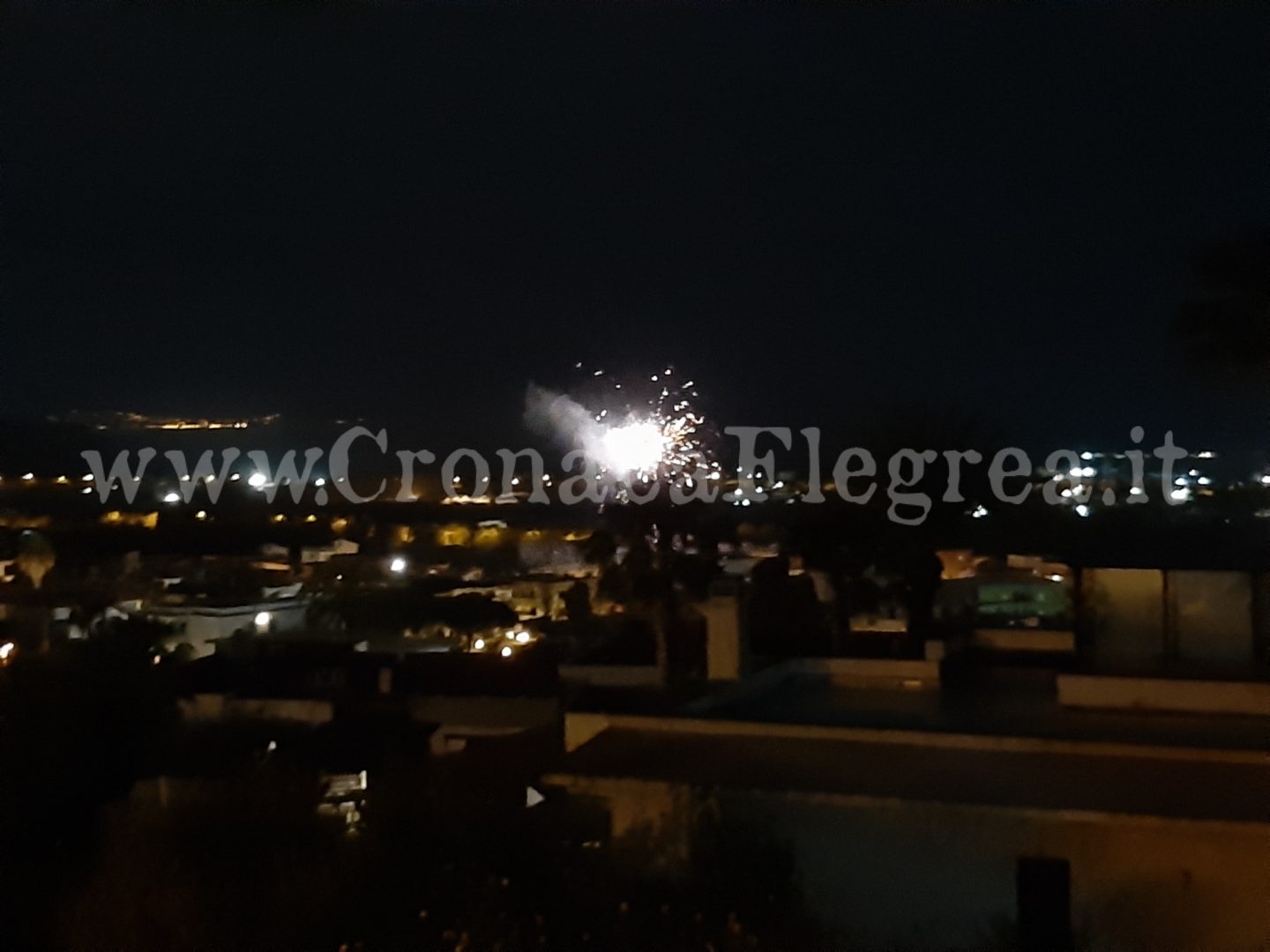 POZZUOLI/ Fuochi d’artificio a Licola, si festeggia la sconfitta della Juve