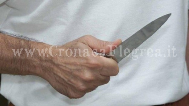 Accoltella la compagna incinta: 26enne arrestato dalla Polizia