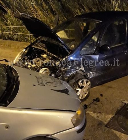 POZZUOLI/ Schianto frontale nella notte a Licola: conducenti illesi