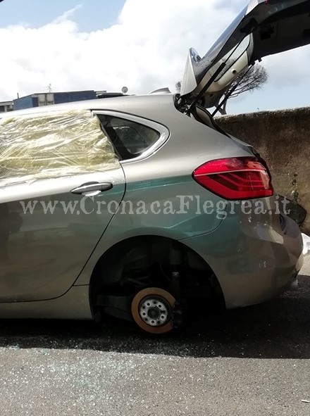 POZZUOLI/ Finestrini in frantumi e auto senza ruote: ondata di raid vandalici e furti in città