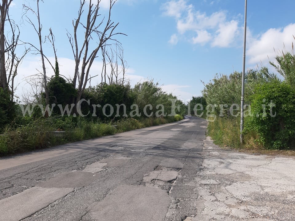 POZZUOLI/ Iniziano i lavori di ripavimentazione di via Cuma Licola