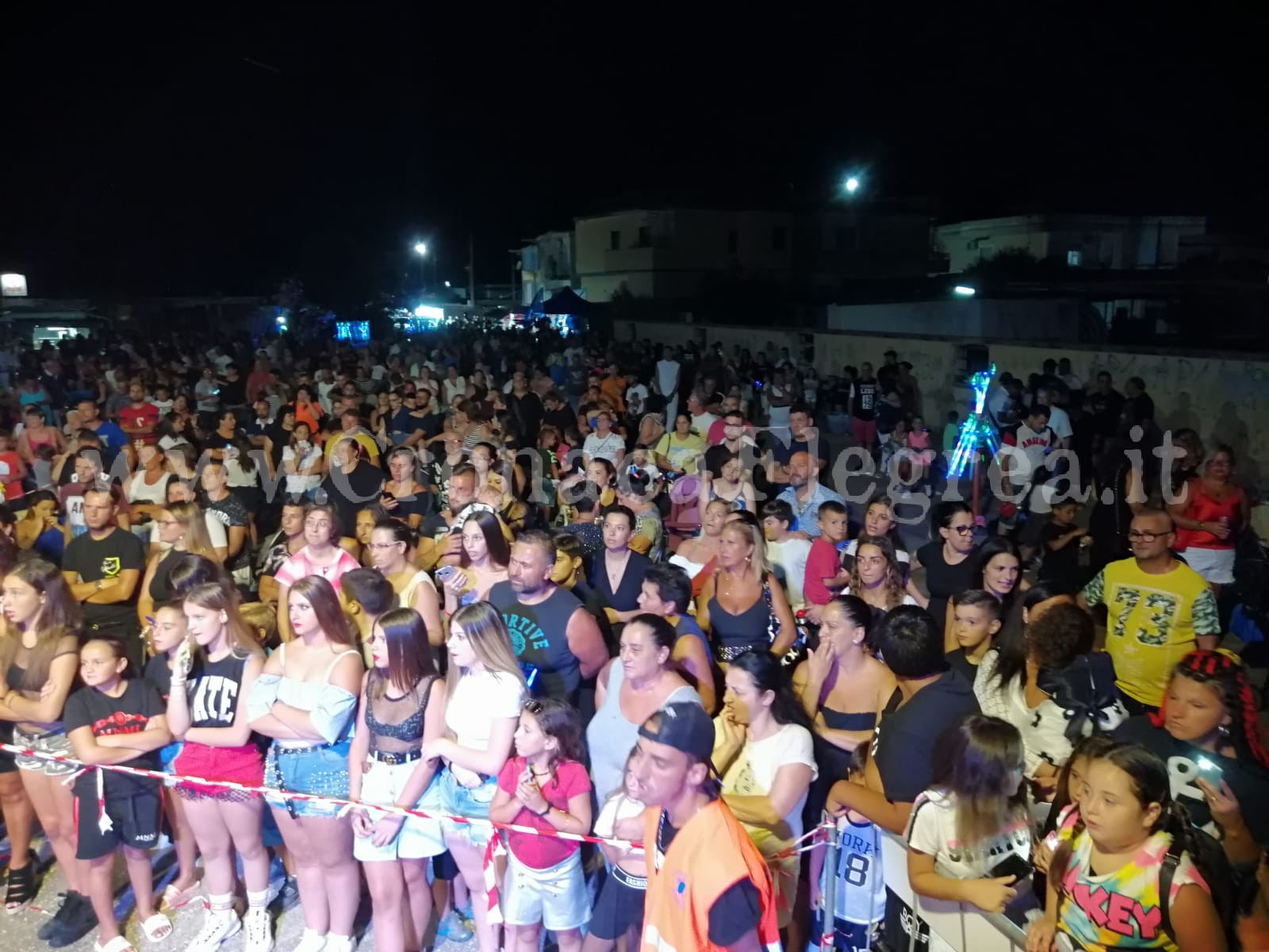 POZZUOLI/ Mille persone in piazza per la prima serata di “Licola in Festa” – LE FOTO