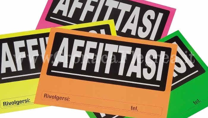 I CONTROLLI/ Affitti invisibili, soldi falsi e droga: raffica di denunce