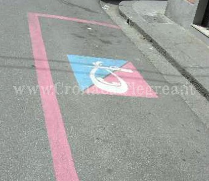 Viabilità a Bacoli: in arrivo i parcheggi rosa per le donne incinte e le neo-mamme