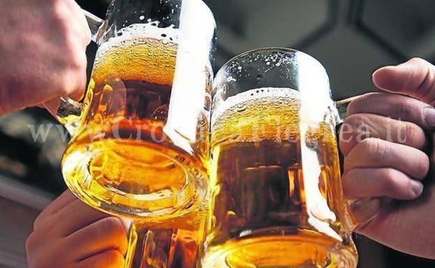 Fiumi di birra a Quarto: via alla festa con boccali di “bionda”, musica live e cibo locale