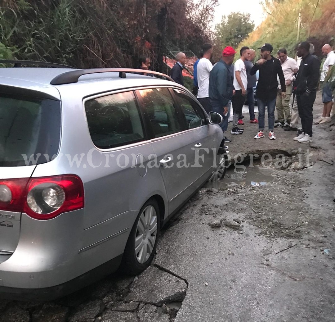 POZZUOLI/ Ancora caos a Cigliano: strade sprofondate e residenti bloccati