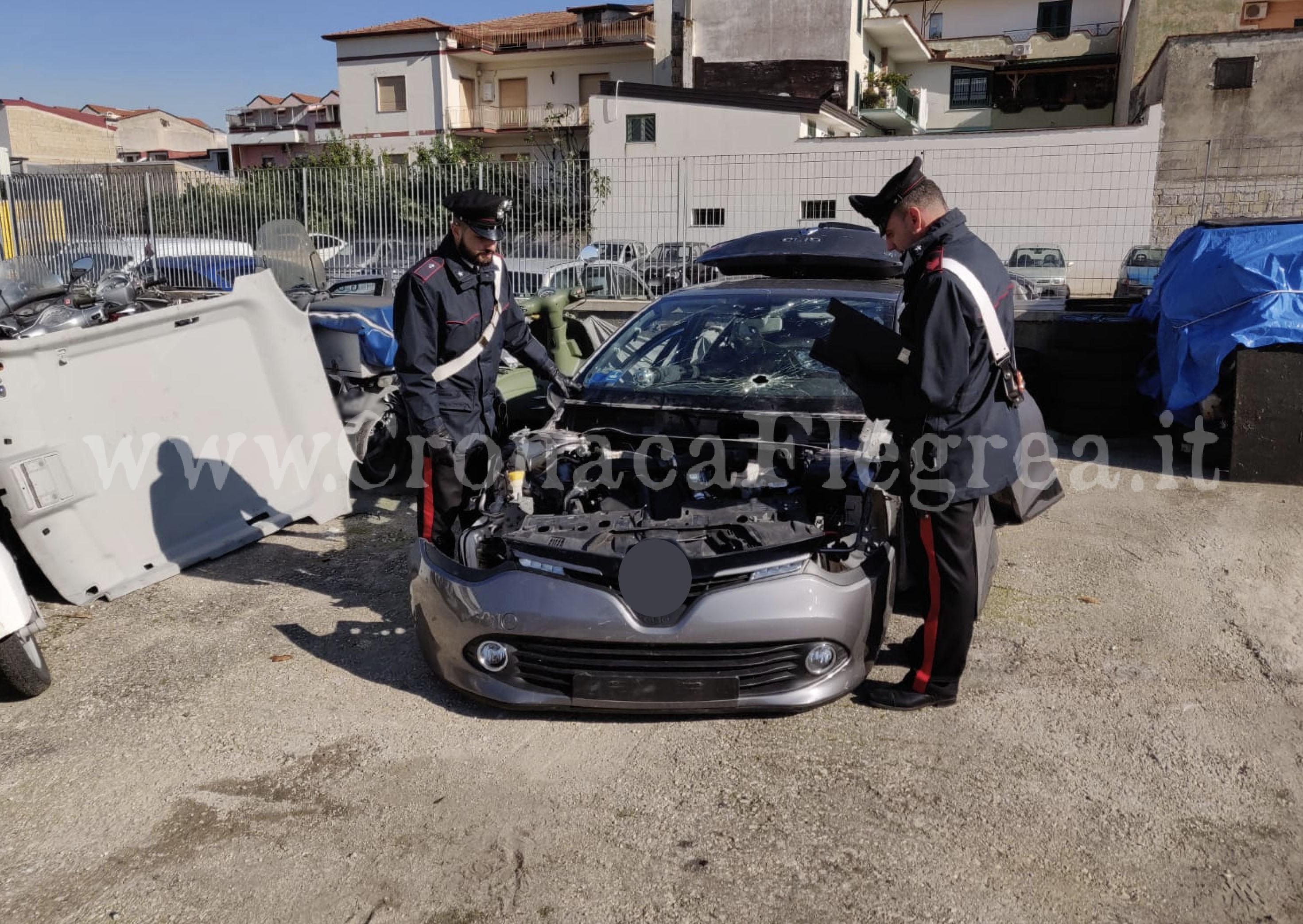 Ricettazione e riciclaggio di auto rubate, 17 arresti