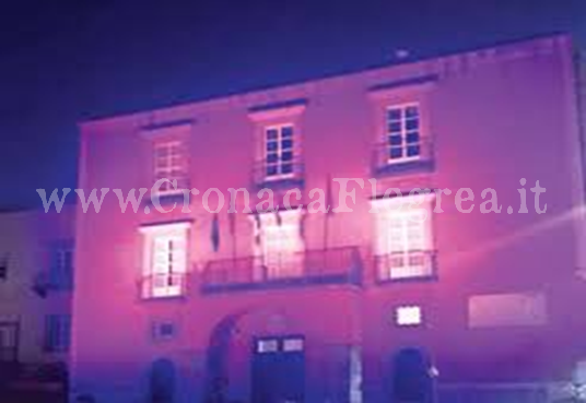 POZZUOLI/ Lotta contro il tumore al seno, Palazzo Migliaresi si tinge di rosa