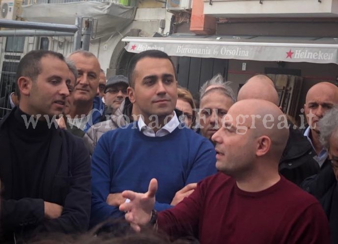 Di Maio in tour fa visita a Pozzuoli “Città trasformata”