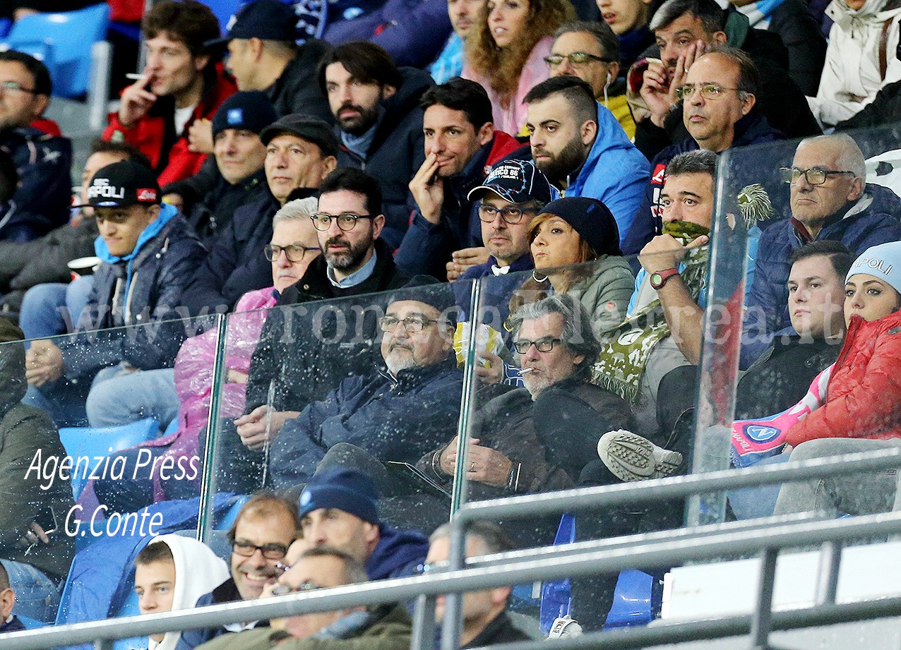 SPAZIO NAPOLI/ Dagli spalti al campo: volti ed emozioni di Napoli-Genoa – LE FOTO