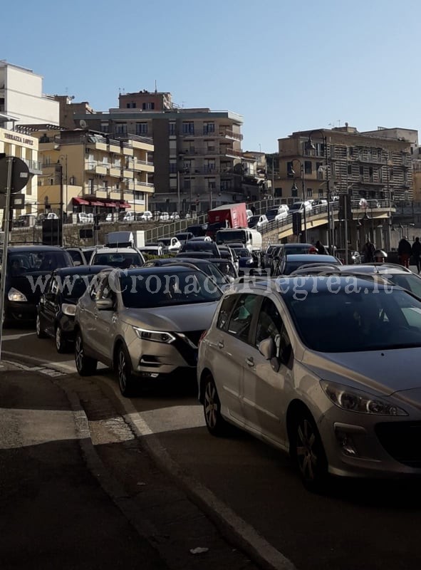 POZZUOLI/ Mancati collegamenti con le isole: il sindaco attacca, la Gestour replica – LE FOTO