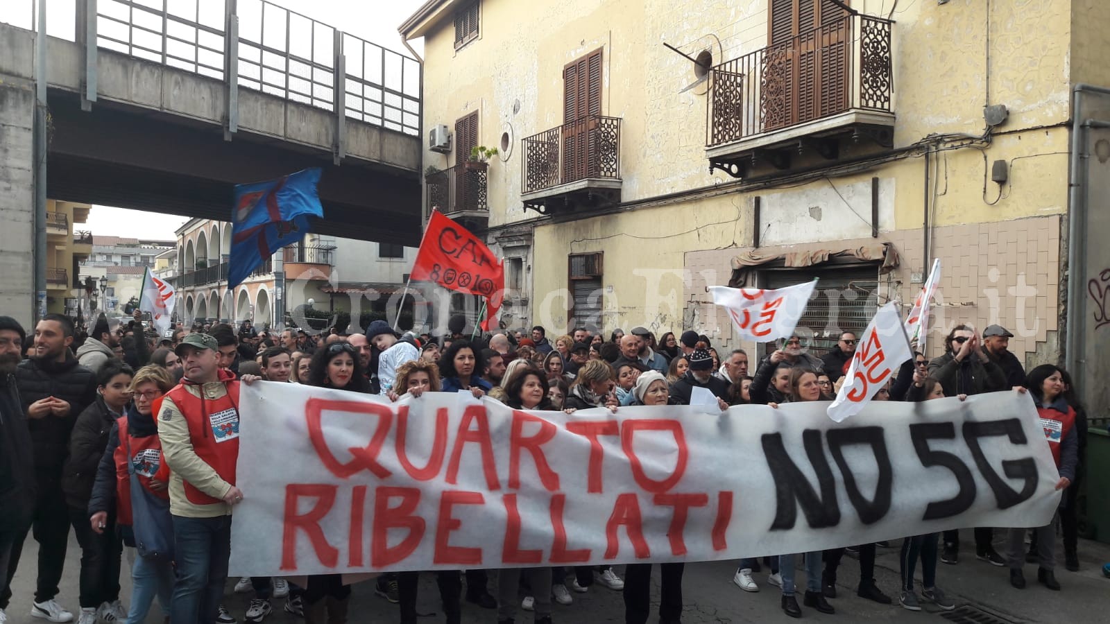 QUARTO/ In centinaia al corteo contro il 5G, scoppia la polemica: “Non vogliamo l’amministrazione”