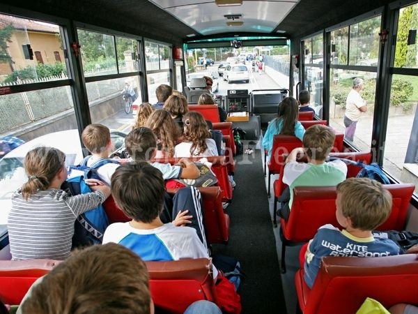 POZZUOLI/ Arrivano i contributi per il trasporto a scuola e ai centri di riabilitazione