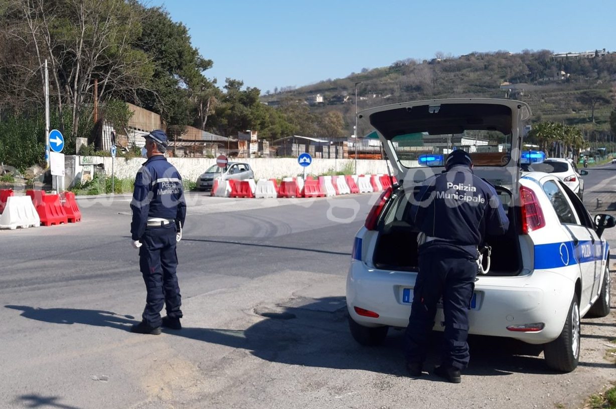 Figliolia chiude Pozzuoli: a Pasqua e Pasquetta non si entra e non si esce