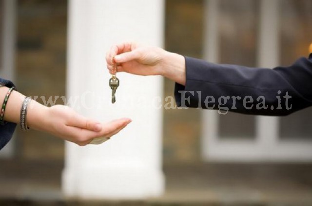 LA LETTERA/ «Torna tra 15 giorni, io non voglio morire. Giovane cacciata dalla proprietaria di casa»