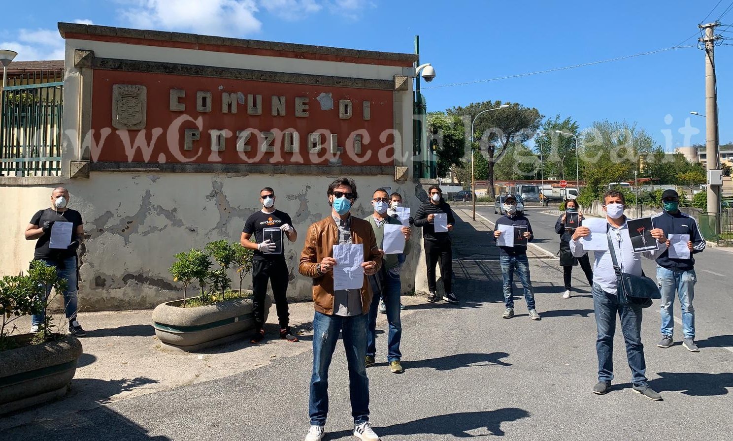 POZZUOLI/ Commercianti accusano: «Discriminati da sindacati e associazioni di categoria»