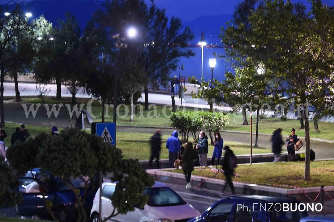 Scosse nella notte a Pozzuoli, paura e gente in strada